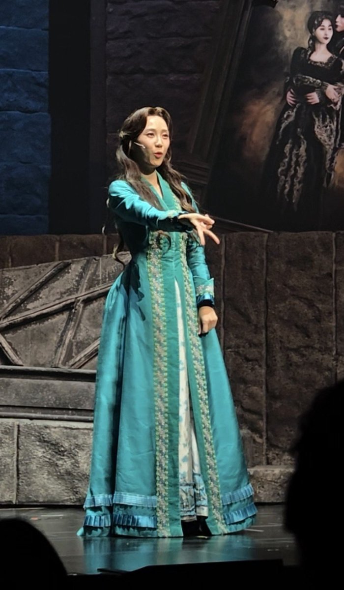 dongdong_asa's tweet photo. 아 진짜 웃긴 사람 ㅠㅠㅠㅠㅠㅠ https://t.co/zJScKZUFP2