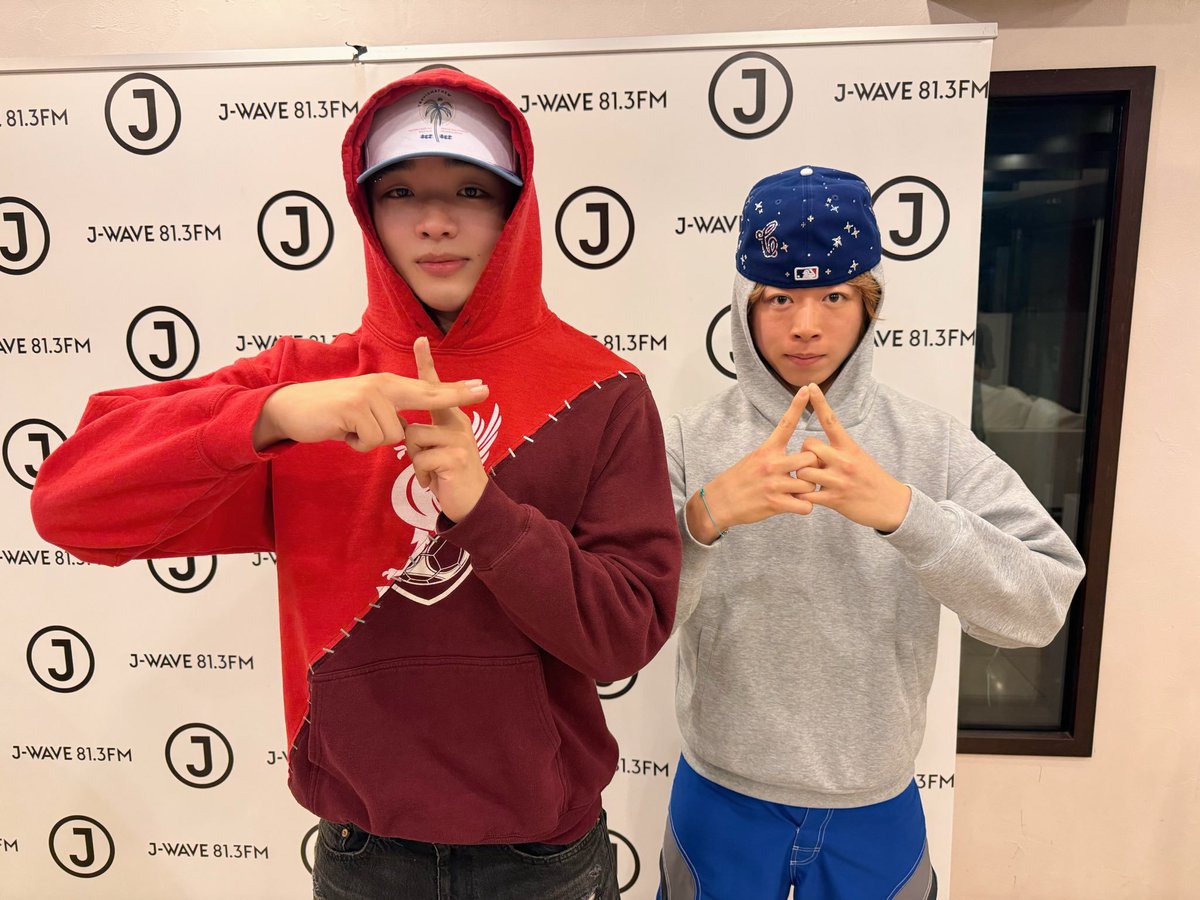 jwave813fm's tweet photo. 【#BEFIRST がナビゲート⚡】

24時からは
『MILLION BILLION』

今週の担当は、#SOTA🕺＆#RYUHEI🐉

▼グローバルEP「WATCH ME」の聴きどころをSOTAとRYUHEIからも紹介！
「WATCH ME」のMVやコレオについても話します！

▼SOTA&RYUHEIの最近のお気に入りの音楽🎵

🎧https://t.co/Ha9mxZFB2v

#jwave #ミリビリ