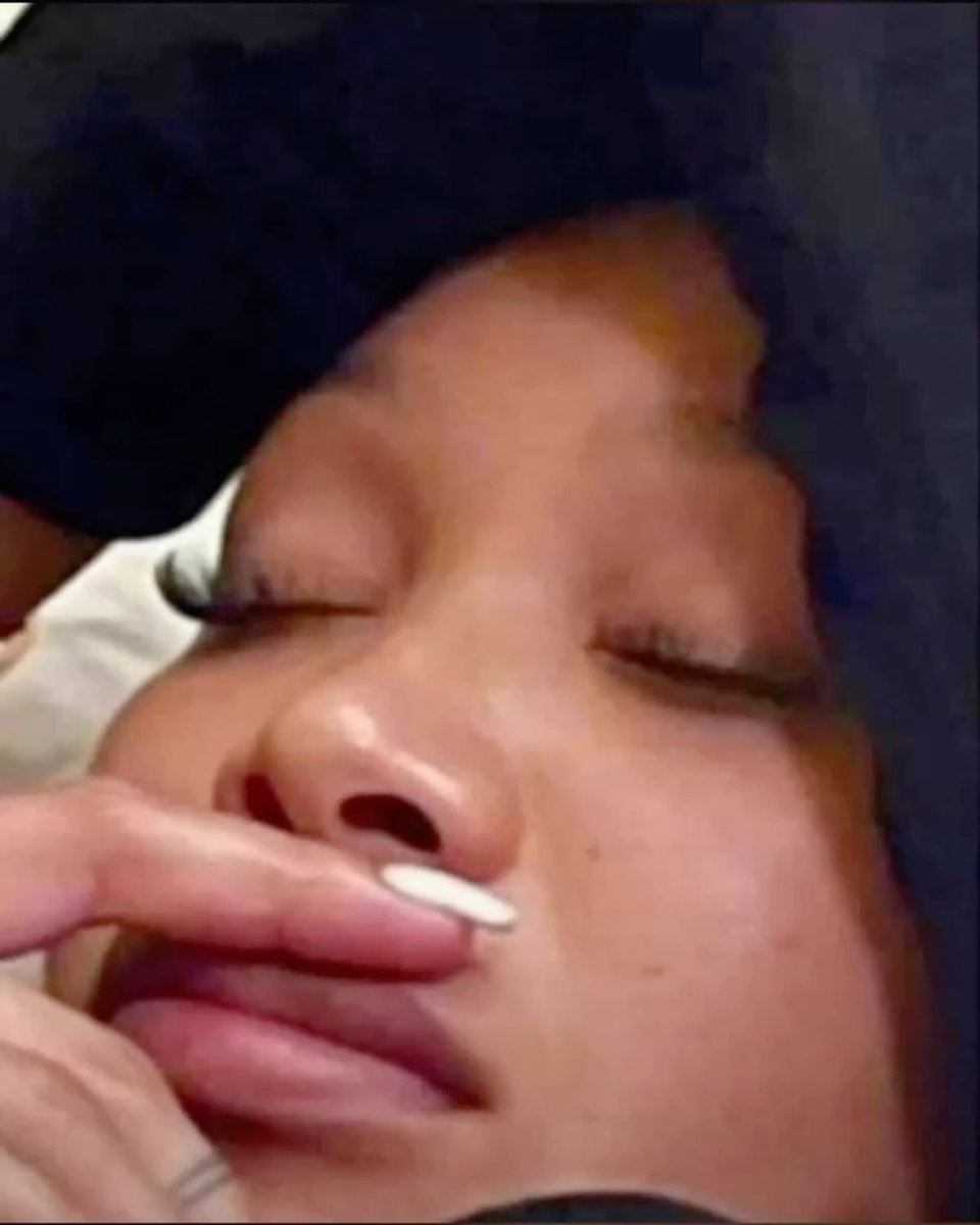 ittybittychoco's tweet photo. i need to fuck, if i fuck i’d be able to see and think clearly. https://t.co/K4sQylrK6D