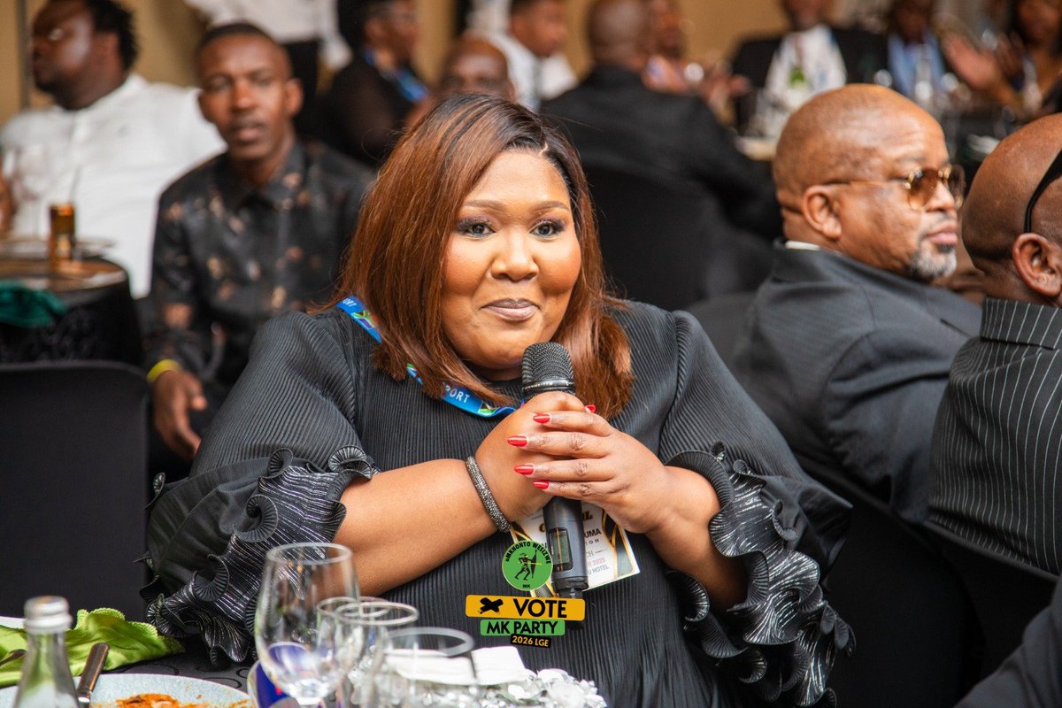 MkhontoweSizwex's tweet photo. His Excellency President Jacob Zuma relaunched the Jacob Zuma Foundation at the Radisson Blu Hotel in Durban last night.
People came out in numbers to show their support for President Zuma and the Foundation’s vision of serving communities &amp; contributing to a better South Africa. https://t.co/4u075zOfF3
