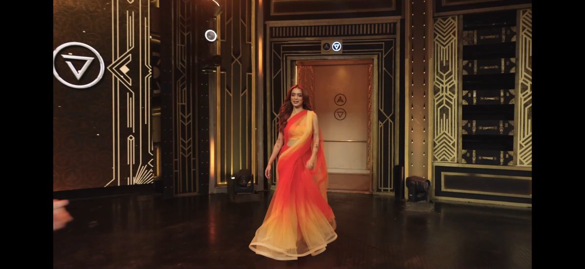 TrendWire_'s tweet photo. Ready to witness her journey, her confidence and her moments! 

NIHARIKA ERA BEGINS IN RF2

#RiseAndFallS2 ||  #NiharikaTiwari https://t.co/JHOYiGbbci