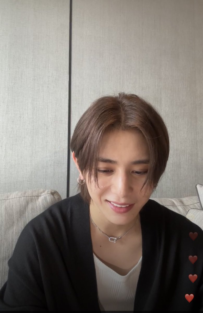 naa__59y's tweet photo. 【バンコク公演中止のお詫びインライ】
Red.Yの安全第一を思って中止になった、わざわざお詫びのインライしてくれる山田涼介くんありがとう🥺🥺最初は笑顔がなかったけど最後に笑顔見せてくれて嬉しいよ！！だいすき💞💞 https://t.co/9OaSE7heyY