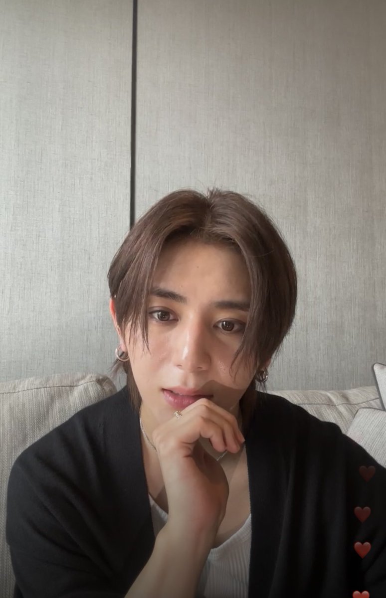 naa__59y's tweet photo. 【バンコク公演中止のお詫びインライ】
Red.Yの安全第一を思って中止になった、わざわざお詫びのインライしてくれる山田涼介くんありがとう🥺🥺最初は笑顔がなかったけど最後に笑顔見せてくれて嬉しいよ！！だいすき💞💞 https://t.co/9OaSE7heyY