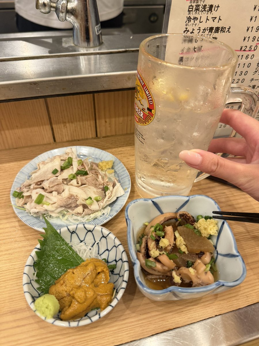 seri7be's tweet photo. 生うにも頼んでこれ全部で1250円、、
いつも幸せにしてくれてありがとうございます🥹🙏 https://t.co/rdvEfn5dLn