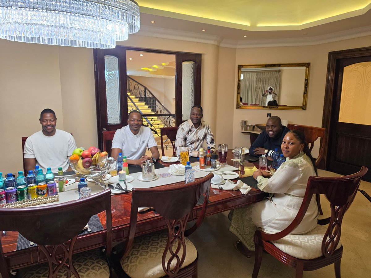 wicknellchivayo's tweet photo. Yesterday, my wife and I had the great honour and privilege of hosting Prophet Emmanuel Makandiwa for a beautiful dinner at our home. Truly, we had the honour of dining with grace. 👑🙏🏾

Prophet Makandiwa is an exceptional Man of God whose wisdom, humility and unwavering commitment to the work of God continue to inspire millions. Through UFIC, he has built an extraordinary ministry that continues to transform lives, strengthen families and bring countless souls closer to God.

We are deeply grateful for the wonderful gift he brought us, but above all, we treasure the fellowship, the conversations, the laughter and the spiritual wisdom shared around our table. Some moments are simply priceless , a big thank you, Prophet Emmanuel Makandiwa for blessing our home with your presence. May God continue to enlarge your territory, strengthen your ministry and use you mightily for generations to come. DINING WITH GRACE INDEED… 🙏🏾❤️👑