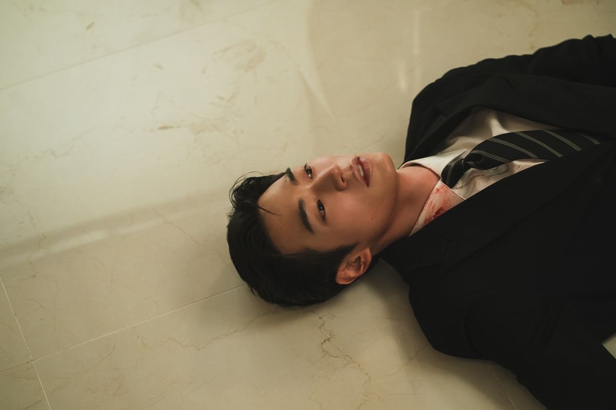 TheAsaDiary's tweet photo. New stills from tonight’s premiere of #DiveIntoYou have been released💔

Kim Ji Yeon’s (Yoon Ha Na) breaks down in tears after Jung Woo Jae (Park Seo Ham) sacrifices himself to protect her during an attack.

The fantasy romance premieres tonight, September 26, at 10:30 PM KST. 🥹 https://t.co/dOKjCvnkFv
