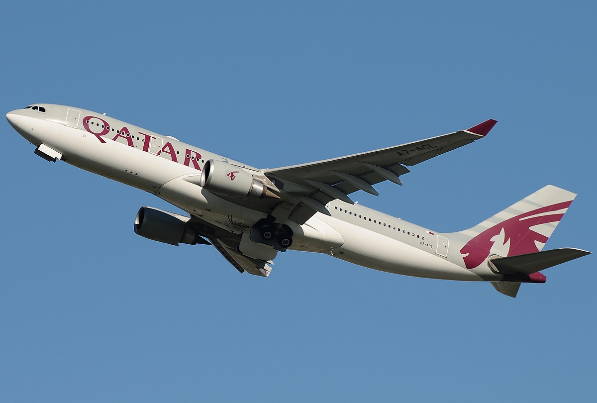 airwaysmagazine's tweet photo. 🔴  Qatar Airways has retired its passenger Airbus A330 fleet after operating 45 aircraft, comprising 29 A330-200s and 16 A330-300s since 2002. The carrier also offers A330 pilots voluntary short-term secondments to RwandAir, which acquired an ex-Qatar A330 earlier in 2026. https://t.co/1zRsDEERZM