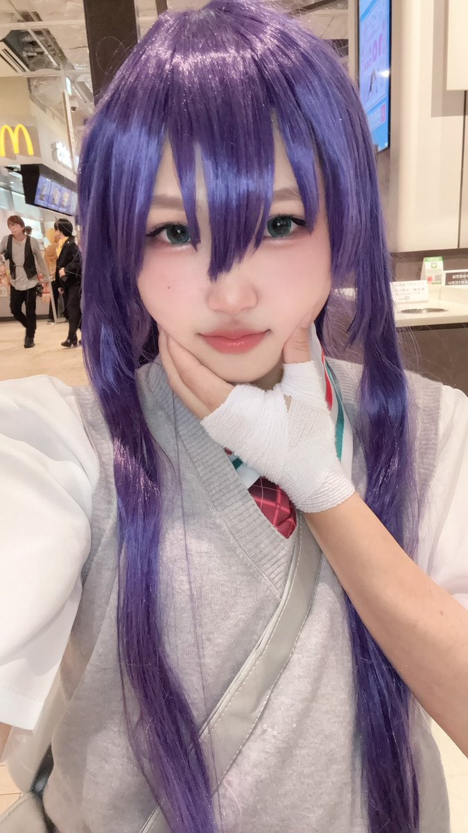 uru1023_zz's tweet photo. ちょっと今別の相互さんとフードコートで休憩中〜

 #アコスタみのおキューズモール https://t.co/dcakz5MVG3