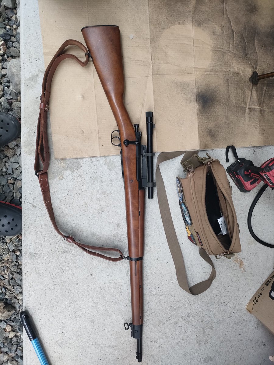 Tsunocch's tweet photo. m1903のm73スコープ！
何年かかったか分からないが入手方法を見つけたよ！
ebayでもヤフオクでもなく！
レプリカはG＆Gのお客様問い合わせから純正パーツ注文で手に入るぜ！
マウントは微妙に合わないので加工が必要だがなんとかついた！
んー！かっこいい！ https://t.co/EPeTzc4R5f