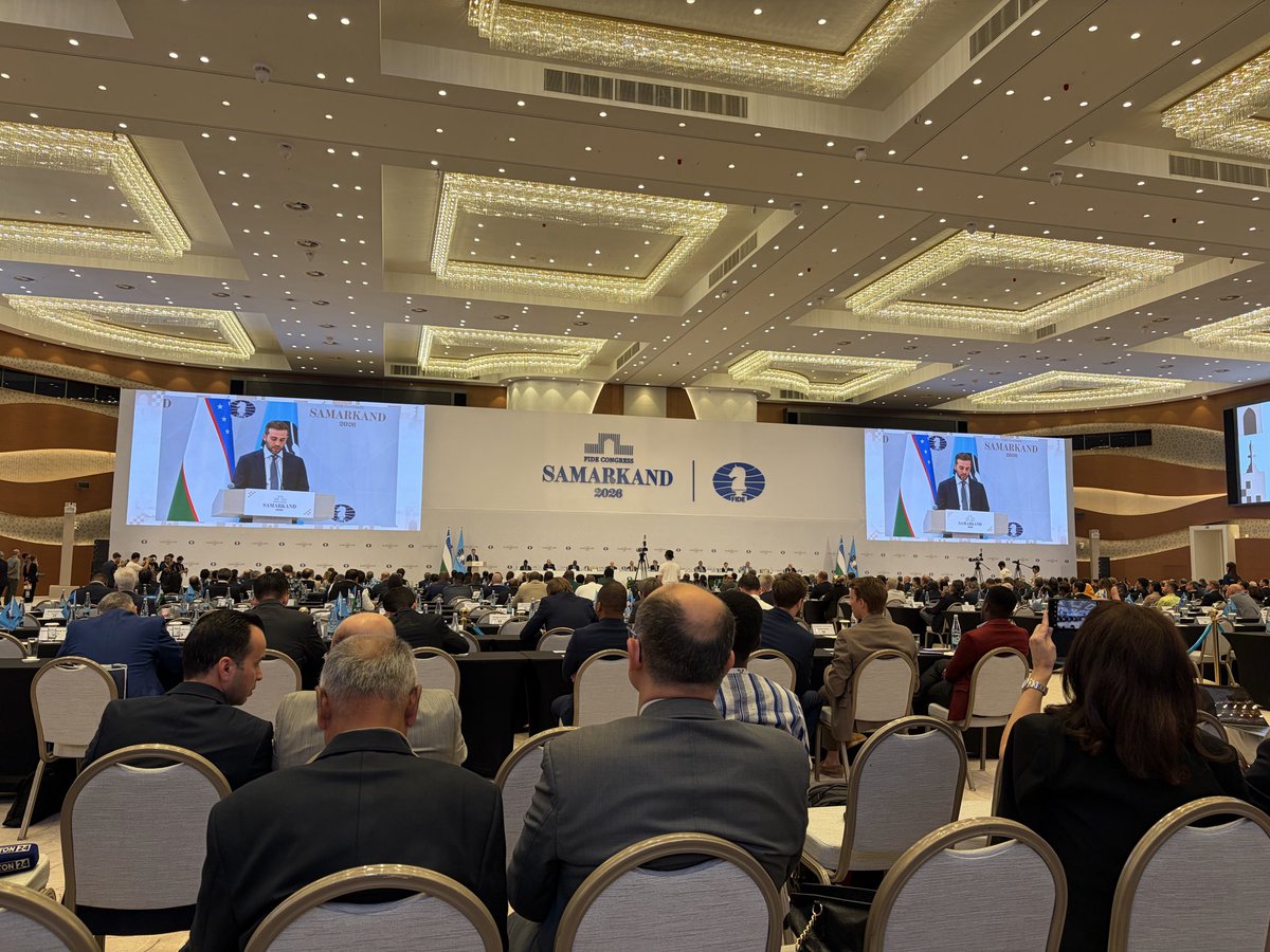 ChessMike's tweet photo. Stunning vote in the FIDE presidential election. 196 votes were cast. 192 were deemed eligible. Turlov: 96. Rosenstein: 76. Buettner: 20. 

Winner must receive 50% +1. Turlov got exactly 50%. There will now be a revote with the top two. Every vote truly matters. https://t.co/2RObVQTu8l