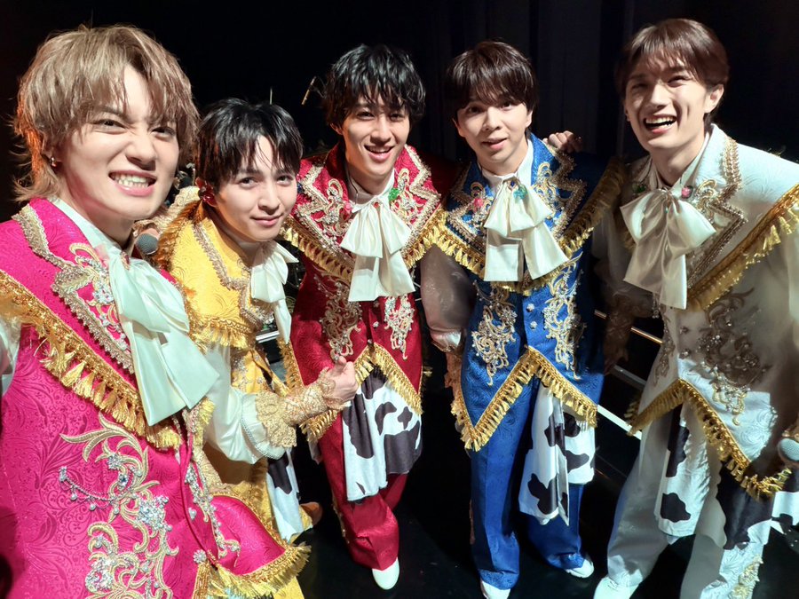 Fan_jpntvgo's tweet photo. 「シャカリキレボリューション」
🗓9/26(土)
📍マリンメッセ福岡B館
⏰開場16:00／開演17:00

■セトリ/座席表/感想レポ
🔗 https://t.co/YVQjCzjOw7

#MiLK
#シャカリキレボリューション
#MILKアリーナツアー https://t.co/gKXIFX6uWh