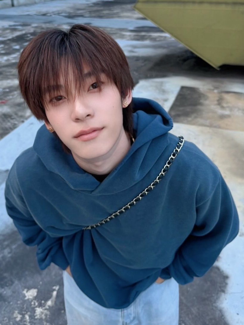 Lq_gdrgnx's tweet photo. ภาพไหนคือเด็กชายตี๋ตี๋ 10 คะแนน 🫳🏻🐶 https://t.co/Cxx3zQ9elb