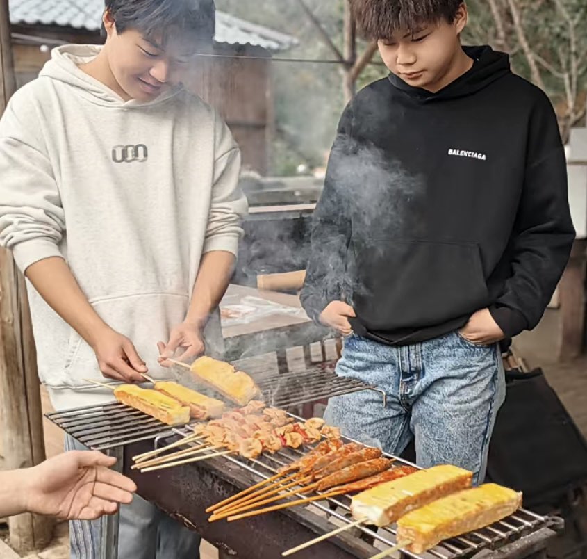 Rttyugf's tweet photo. 生活照片 #体育生 #直男勾引 https://t.co/U9BxcbFblk