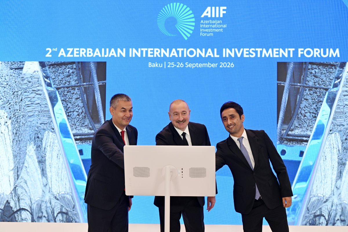 azpresident's tweet photo. Prezident İlham Əliyevin iştirakı ilə Bakıda Konqres Mərkəzində onlayn formatda Mingəçevir Sənaye Parkında “Textile Horizon” MMC-nin “Tekstil Klasteri” layihəsi üzrə istehsal müəssisəsinin təməlqoyma mərasimi keçirilib.

https://t.co/o5twWnBw5d https://t.co/hMaRupXW3T