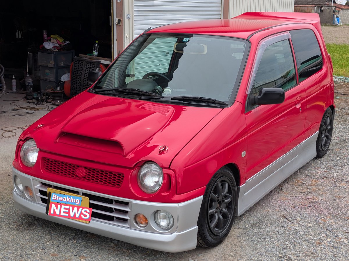 cr22s_dohc's tweet photo. 誰にも文句言われない旧車乗りが一人いる。
うちのオカン。
発売当時ディーラーの試乗車のワークスを購入して現在も乗り続けている。
走行距離65万キロ。
過去にジムカーナやサーキットでバリバリ走り回ってエンジンミッションは載せ換えているけど、ボディはそのまま。
唯一尊敬する。 https://t.co/xvvmlxuVLi