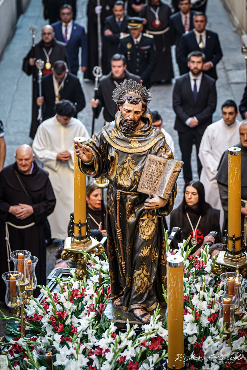 RubenOlmedo's tweet photo. San Francisco de Asis 800 Aniv de su muerte, Procesión Extraordinaria. OFS La Cruz Desnuda

Con @OFSCruzdesnuda 

Amplio reportaje fotográfico en el enlace.

https://t.co/ckJx1nrBOW

@VCofrade @jcssvall https://t.co/N0dcy01LSc
