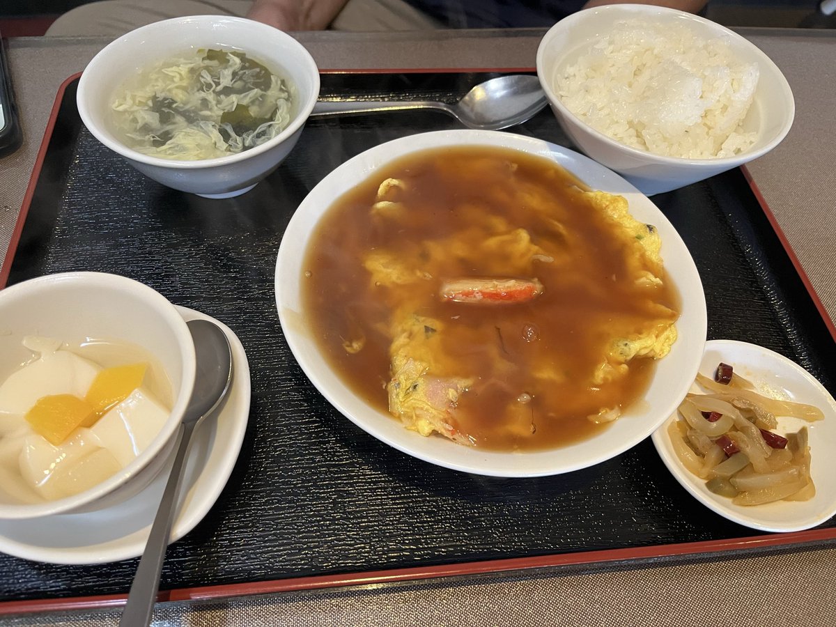 kana2722's tweet photo. 冷やし中華でお昼ごはん
友人の蟹玉あんかけ定食も美味しそうだった https://t.co/82QAfoBLvQ