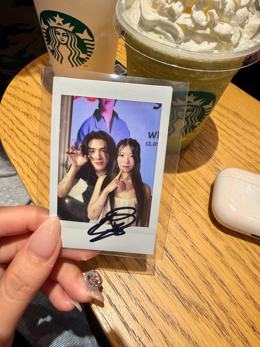 CheHyang2182's tweet photo. can't wait for tomorrow 💪🏻🤍

#RVW #BXXMRVW https://t.co/u95pe0LX0f
