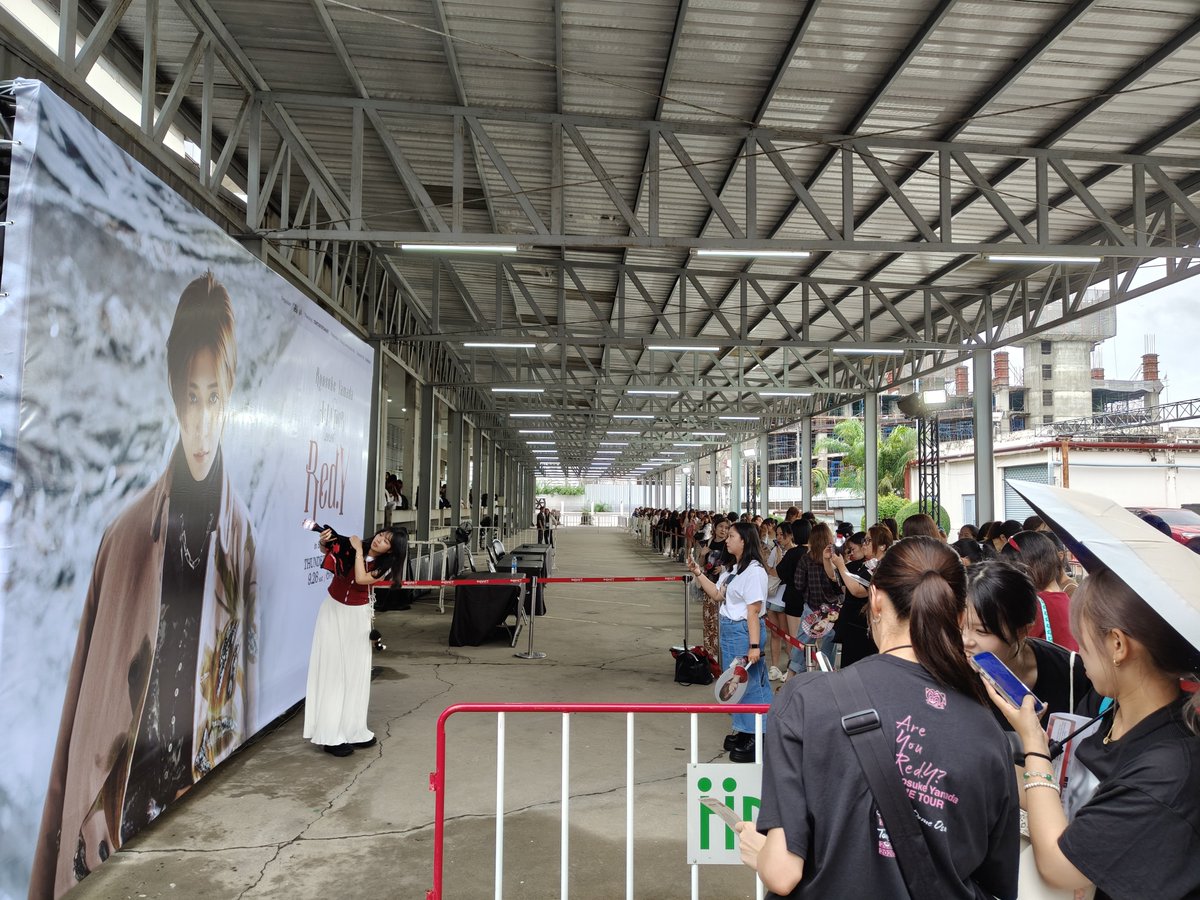 DaisukiPlus's tweet photo. คอนยามะจังยกเลิกแล้ว ประกาศตอนเราถึงหน้าคอนพอดี !!! 🥹 คงไม่ได้มาไทยอีกแล้วล่ะมั้งเนอะ สงสารตัวยามะจังเองด้วย อุตส่าห์เลือกกรุงเทพเป็นที่ปิดทัวร์เอเชีย

#RyosukeYamada #山田凉介 
#RyosukeYamadaASIATOUR2026RedY #AreYouRedY https://t.co/m2FNmW07af