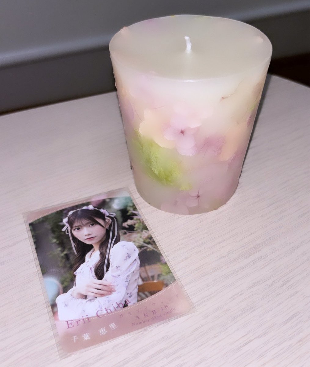 erilvqx's tweet photo. 大好きなカラコンウインクの衣装イメージでキャンドル作ってみたよ🌸*.+ﾟ
 #千葉恵里 https://t.co/oQ4yiPdx80