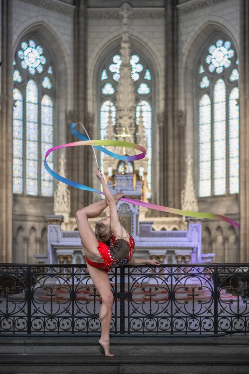 vrille_magazine's tweet photo. Le week-end a son pape, la gym sa papesse 🤩🎉
Pour retrouver à chaque numéro les photos des meilleurs photographes de la planète, abonnez-vous vite sur https://t.co/OQRho0oHGF !
#ModernGymnastics
Photo Michel Le 
@Romenski1 🤸 https://t.co/lRWdVdarNL