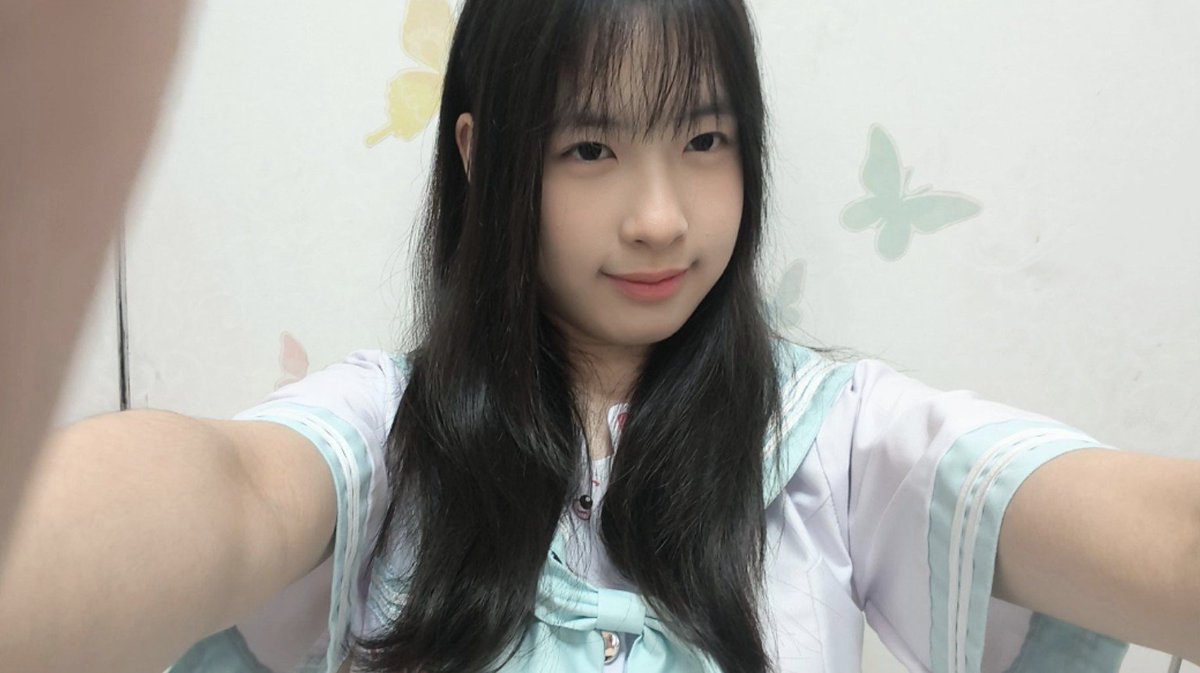 Heidi_JKT48's tweet photo. #otsuyangga buaatt VC bulan iniii !! 🥹🥹🫶🫶 MAKASIH YAAA UDAH MAU VC AMA AKUUU SENENG BGT HARI INI !! i had lots and lots of fun with today's sessions 🥹🥹 next month smoga ketemu lagii yaaa 🤍🤍🤍 SEE YOU ALLL !! https://t.co/GgMYblgtjn
