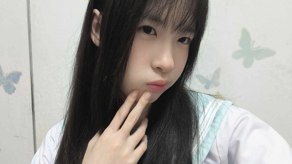 Heidi_JKT48's tweet photo. #otsuyangga buaatt VC bulan iniii !! 🥹🥹🫶🫶 MAKASIH YAAA UDAH MAU VC AMA AKUUU SENENG BGT HARI INI !! i had lots and lots of fun with today's sessions 🥹🥹 next month smoga ketemu lagii yaaa 🤍🤍🤍 SEE YOU ALLL !! https://t.co/GgMYblgtjn