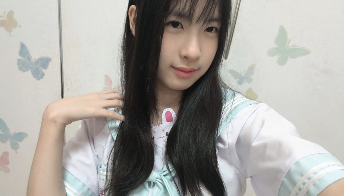Heidi_JKT48's tweet photo. #otsuyangga buaatt VC bulan iniii !! 🥹🥹🫶🫶 MAKASIH YAAA UDAH MAU VC AMA AKUUU SENENG BGT HARI INI !! i had lots and lots of fun with today's sessions 🥹🥹 next month smoga ketemu lagii yaaa 🤍🤍🤍 SEE YOU ALLL !! https://t.co/GgMYblgtjn