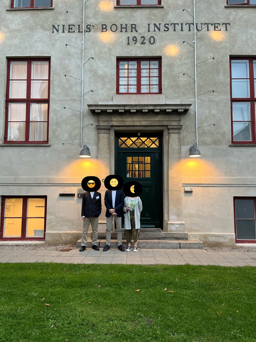 NaoS__'s tweet photo. Niels Bohr Instituteで量子計算に関する講義をしてきました
あのBohrがかつて教鞭に立ったのと同じ教室で自分が講義をすることになり、とても感慨深いです…！ https://t.co/kGLTmY2OIK
