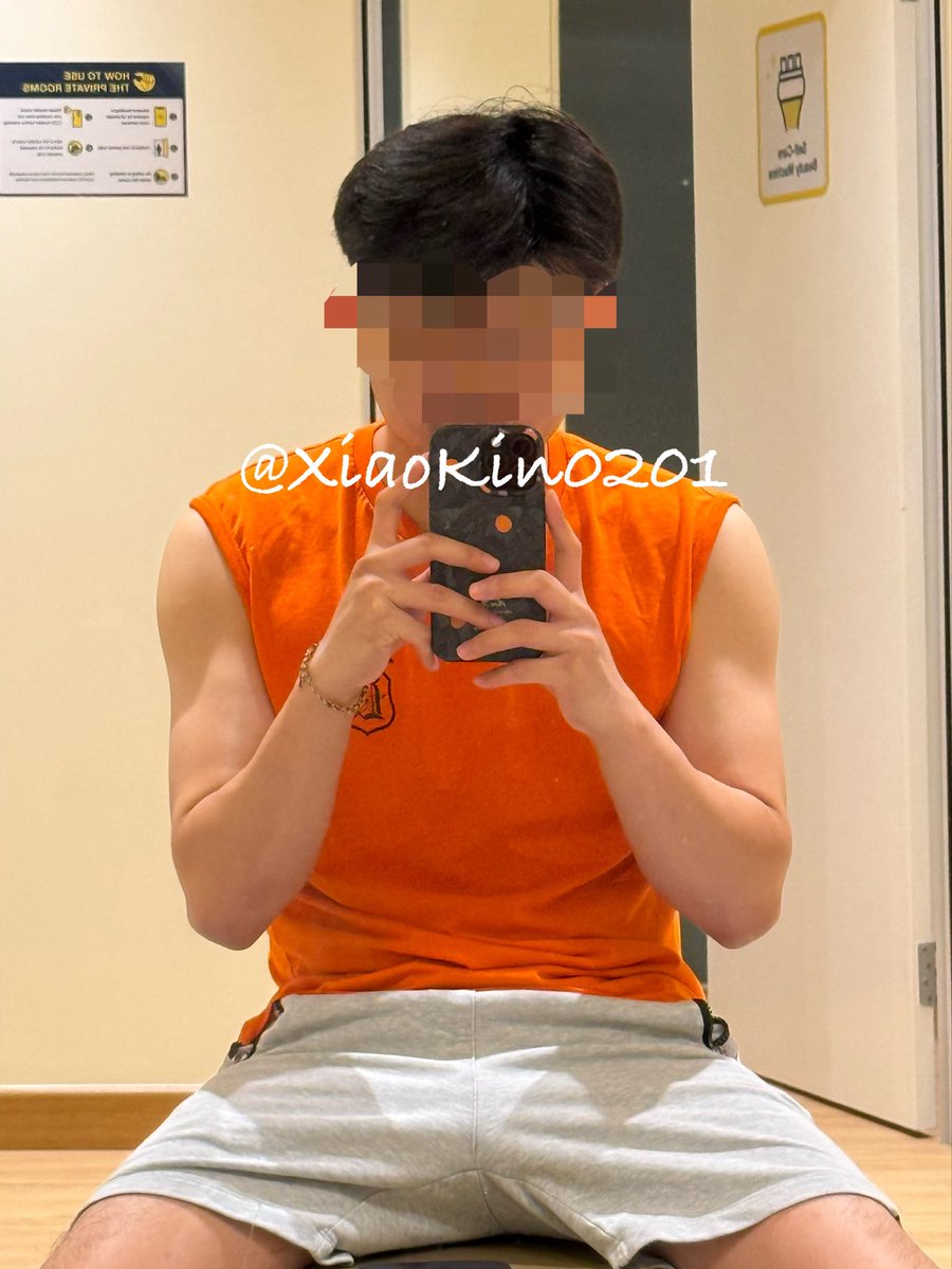XiaoKin0201's tweet photo. 萝卜白菜各有所爱
细狗 公狗都是爸爸的小狗
#狗狗 #毫无训练痕迹 https://t.co/icz966w4vx