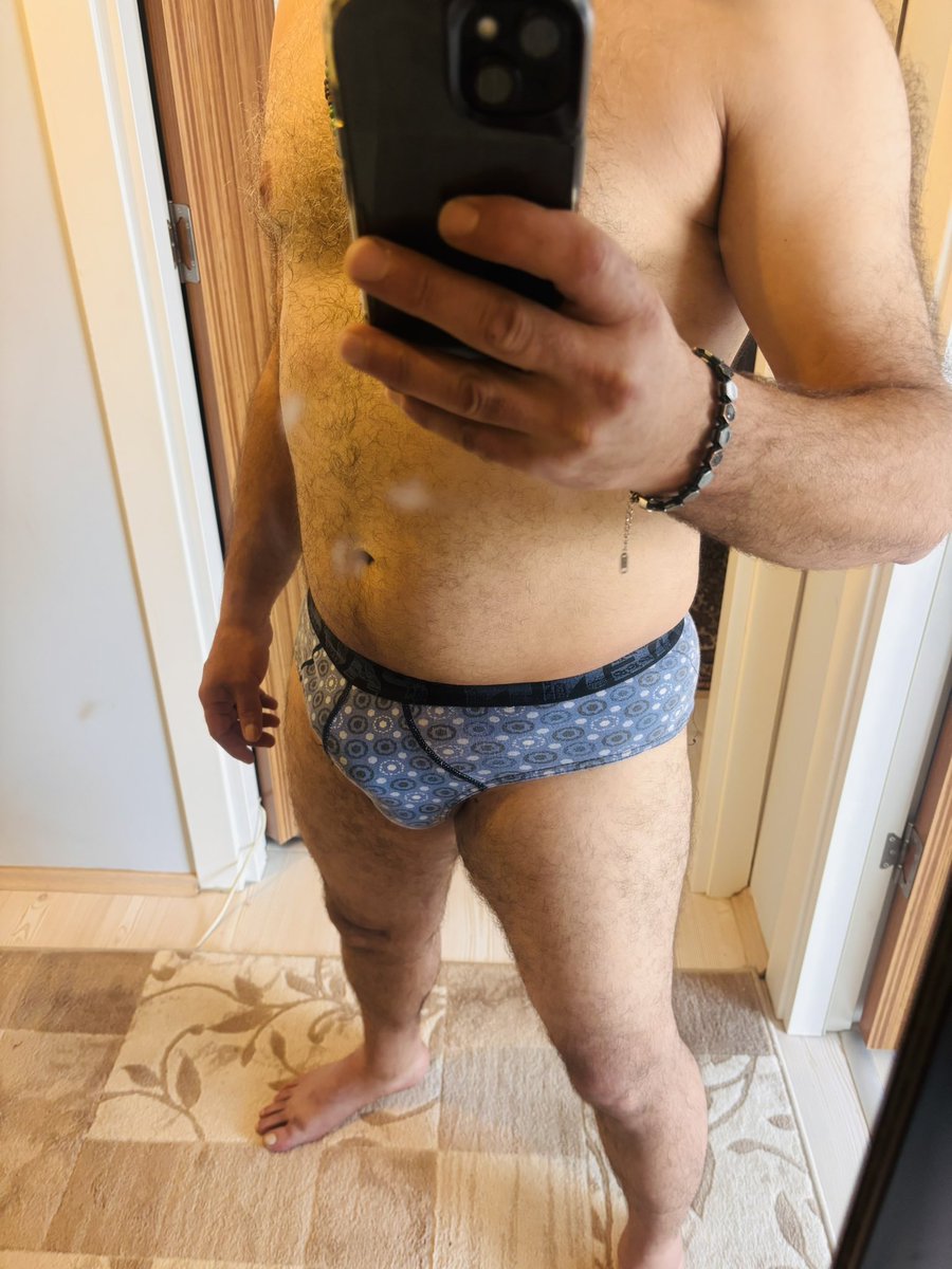 olgun_11's tweet photo. Günaydın hanımlar 😘♥️🥰💋

#cuckoldtürkiye #cuckoldçiftler #cuckoldkocaları #evligizlikadın #evliçift #evliçiftler #evlikadın https://t.co/YvfJK8Nx6f