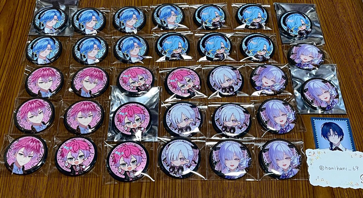 hanihani_69's tweet photo. 【譲渡•交換】にじさんじ  すぷれあ  1周年　1st Anniversary  ランダムチェキ風カード  缶バッジ  特典

譲）画像参照
求）IDの方（💙）

※郵送のみ•纏めての方優先

お気軽にお声掛けください。 https://t.co/vrM2C5ovFm