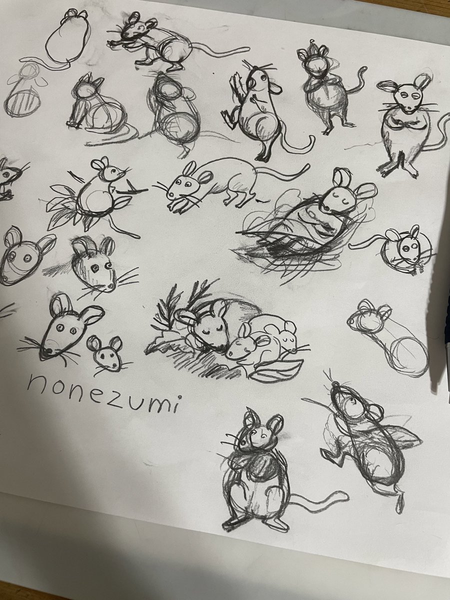 Futatsugi3's tweet photo. 野ネズミのいろんな動き✏️🐭🍂 https://t.co/FuSLLWimJO