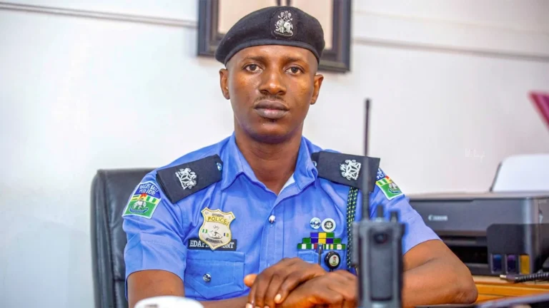 PoliticsA6's tweet photo. Police in Nigeria’s Delta State have arrested one suspect and launched a search for two others over the death of Unity Ekpiefbog Adida, a deputy director in the state’s Ministry of Secondary Education, in Asaba.

#Nigeria https://t.co/vNH09hVb3E