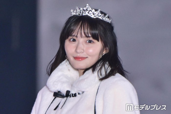 modelpress's tweet photo. 【♥️Rakuten GirlsAward 2026 A/W🍰🍭】

乃木坂46遠藤さくら、美脚際立つミニスカ×ブーツ姿 ティアラ身につけた甘めコーデに「リアルプリンセス」と反響👑
https://t.co/DoeRURReYn

#ガルアワ2026AW https://t.co/YBgDQ79dQR