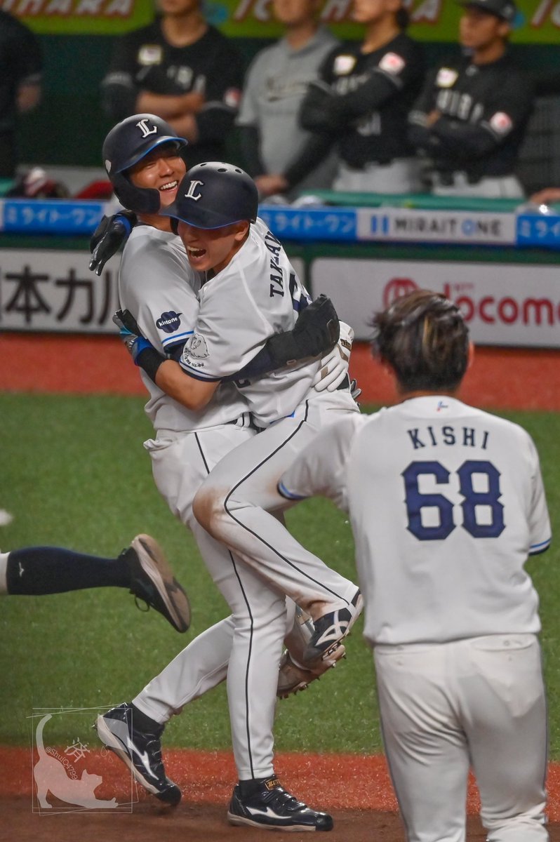 ShuiQ4799's tweet photo. ライオンズサヨナラ勝ち！！！😭😭😭
 #石井一成 #滝澤夏央 https://t.co/Un2D91Kecn