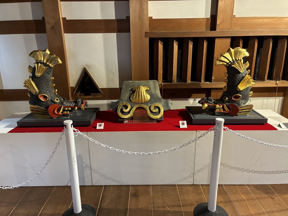 lunaticdial's tweet photo. 鯉プッシュ https://t.co/yjSpcsCOAu