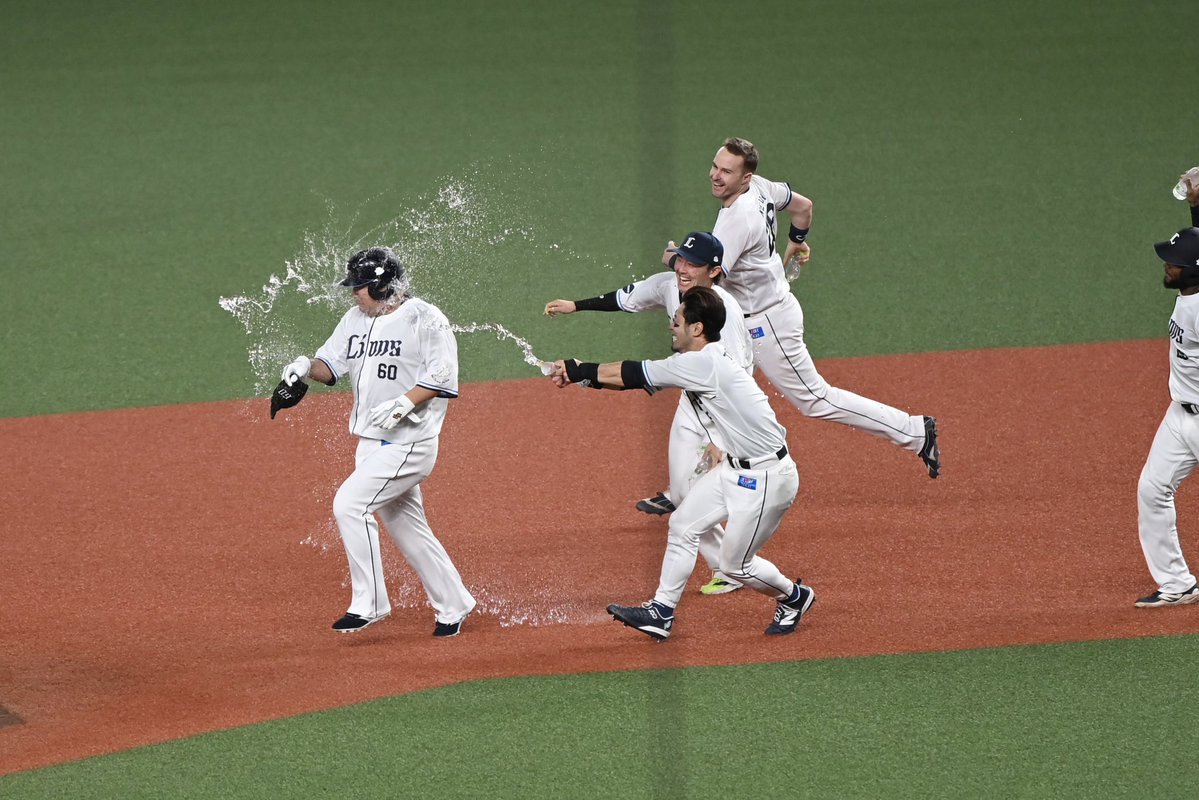 OshiriT's tweet photo. おかわりさん🍚🍚

#seibulions https://t.co/ixkZAlNHIj