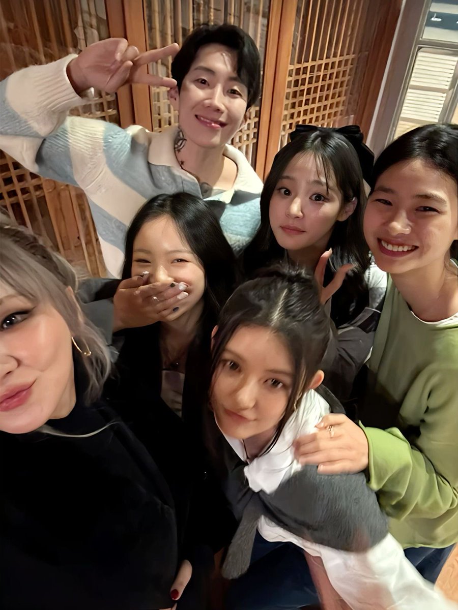 Audelivn's tweet photo. When you’re cool with everybody https://t.co/79OP0AAMOx