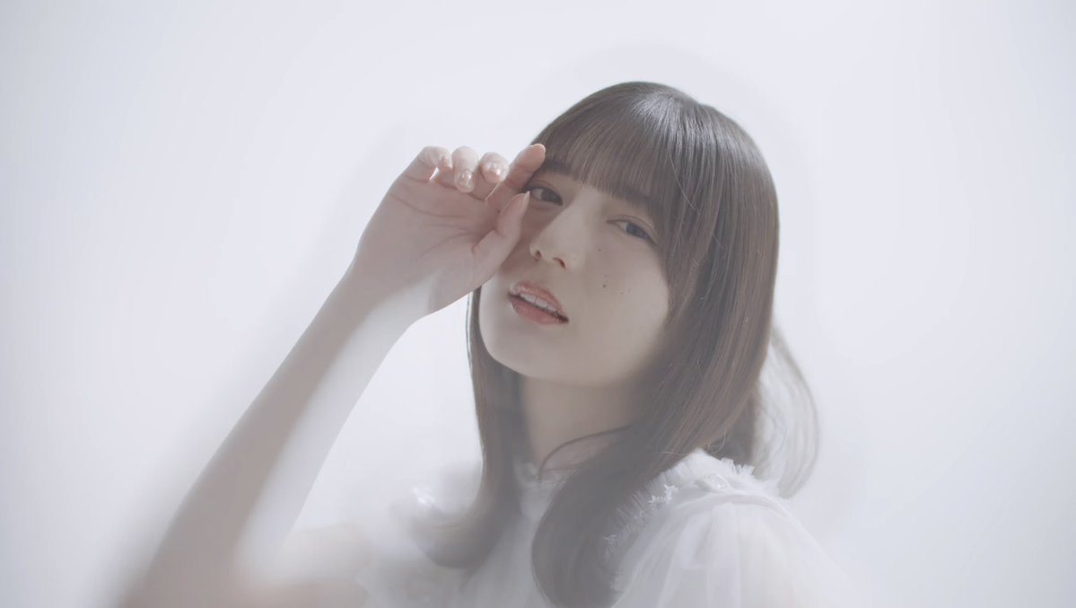 KpiSusie's tweet photo. タイトルとテーマ的にあんまり期待してなかったけど好きなテイスト来て嬉しい！！

本当に可愛い子しか映らないから途中なんかもう笑けてきた。笑

まなみん 3列目とか関係なく 主人公で神！
ここは(1枚目)鳥肌もんです。。
菜緒ちゃん 白衣装でこの照明だと女神感増し増しで🫠

#坂道選抜_Audition https://t.co/e2MFaele9z