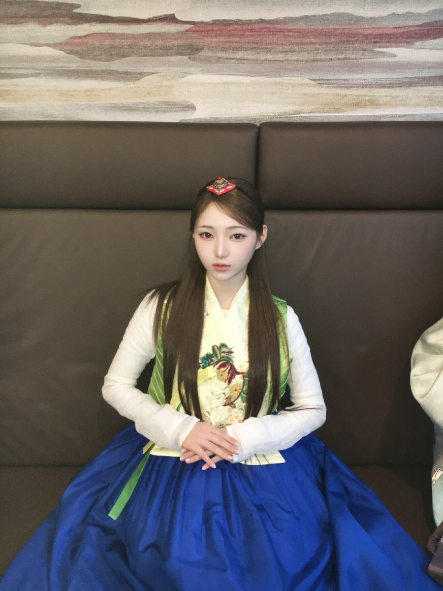 ji3030ji's tweet photo. 📸 Kiiras_official Instagram update 260926 https://t.co/fb2D9VNx4J