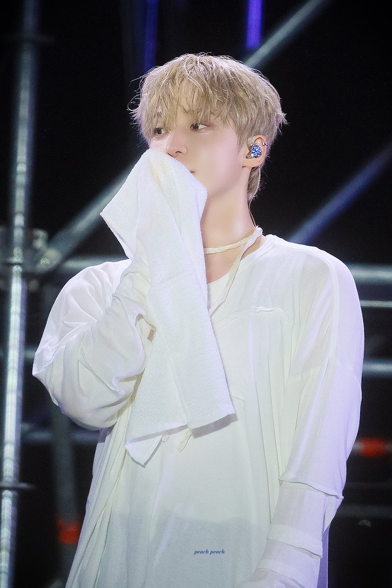 peachpeachx323's tweet photo. 260920 (*•᎑•*ฅ)ഒ·°*‧₊˚
#윤호 #YUNHO #ユノ #에이티즈 #ATEEZ https://t.co/2j7qk4VZRl