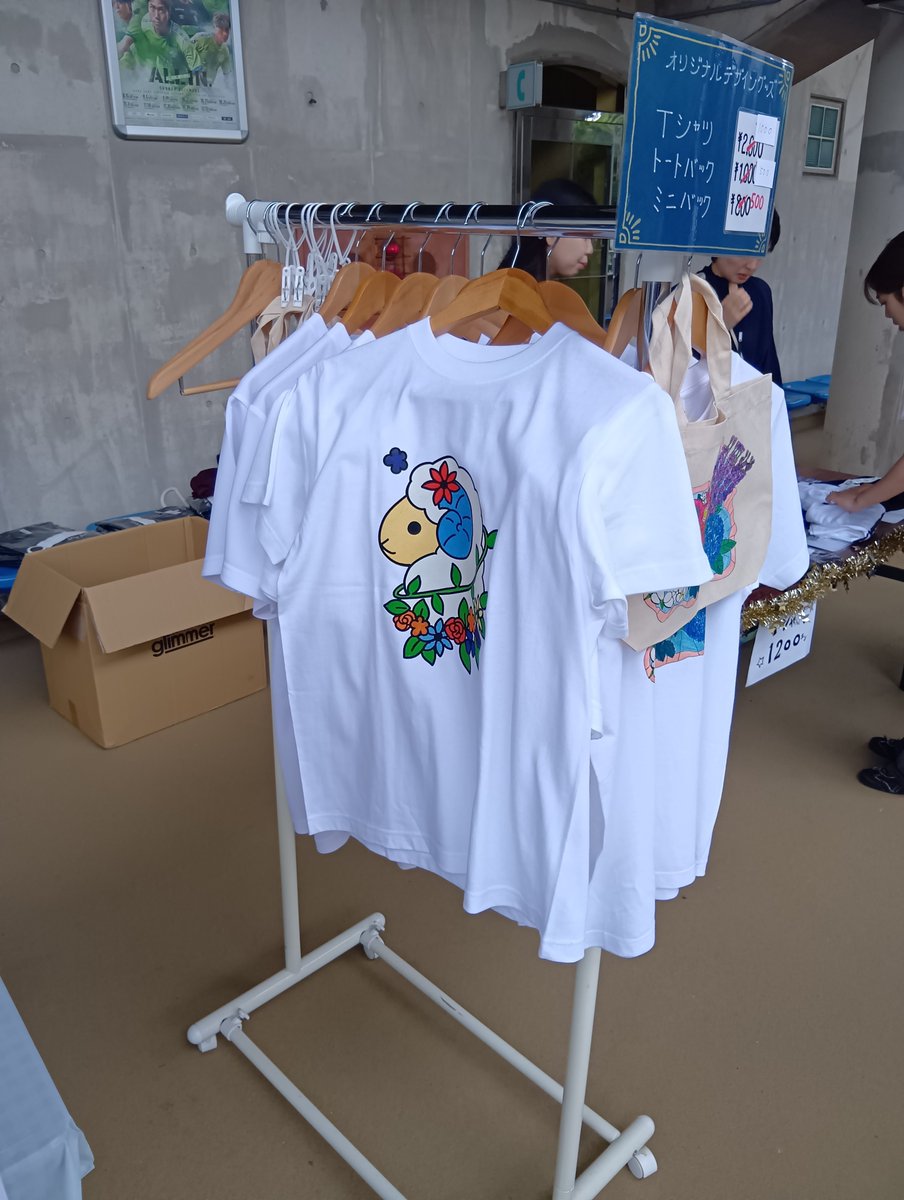 ginga_shurou's tweet photo. ⚽️エフィラグループスペシャルマッチの銀河のイベントブースに参加、出品して参りましたー！チームは残念ながら負けてしまいましたが😢銀河の製作物は大好評でしたー🎉 https://t.co/JtJ3GXsRnN