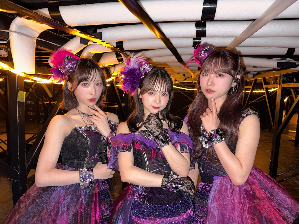 Kuranoo_Narumi_'s tweet photo. お昼は新曲「好きish」コン🎤💞

ユニットスタートの公演☺️
楽しくて最高の時間でしたっ！！！

「好きish」のコールが大きくて…
とっても嬉しかったです！
ありがとうございました！！
#AKB48 
#AKBが好きish
#AKBサンコンコン https://t.co/wthoSvaI0g