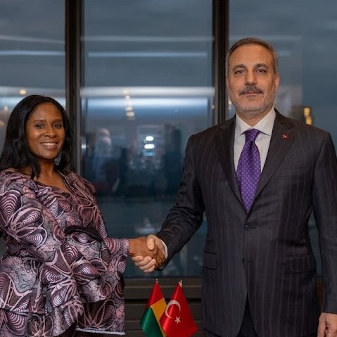 gztcom's tweet photo. 🔴Bakan Fidan Venezuelalı, El Salvadorlu ve Gine Bissaulu mevkidaşlarıyla New York'ta görüştü https://t.co/0zxreIoDYg