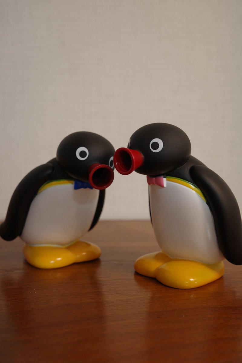 gurio_1022's tweet photo. NOOTNOOTピングーのソフビマスコット
2つ並べた時の可愛さ♾️
そして同時に鳴らすとやかまし可愛い。 https://t.co/YDDwv8TDup