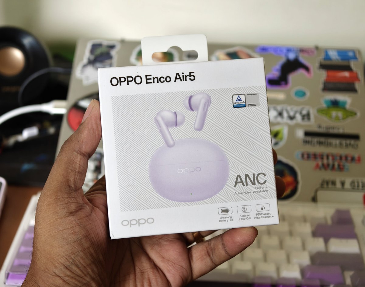 a_fresh_shinobi's tweet photo. Selling these two earbuds:

1. OPPO Enco Air 5: ₹2100 
2. OPPO Enco Air3 Pro+: ₹1700

Free Shipping across India. 

DM for details. Repost for reach 😇 https://t.co/aDgoGZuchK