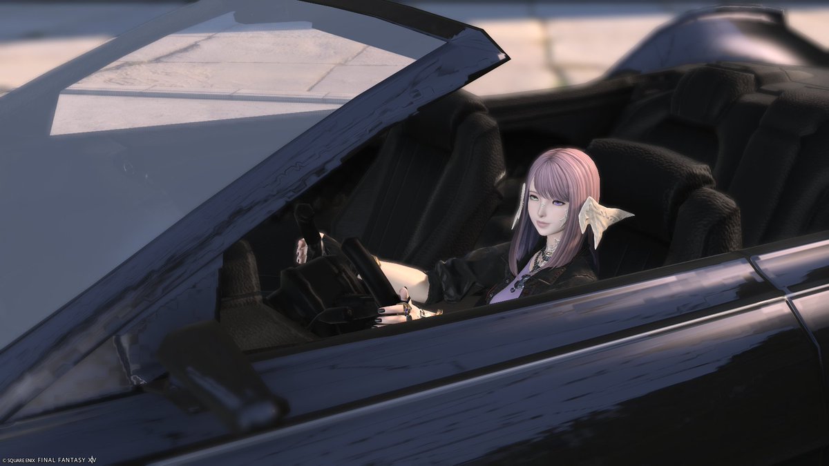 emmaff14ix's tweet photo. FF14始めてからずっとほしいと思ってたレガリア！
初日に納車できていたのだ！やっと手に入ったよ～めっちゃうれしい！かっこいい！
#FF14SS https://t.co/BavJfxQYHK