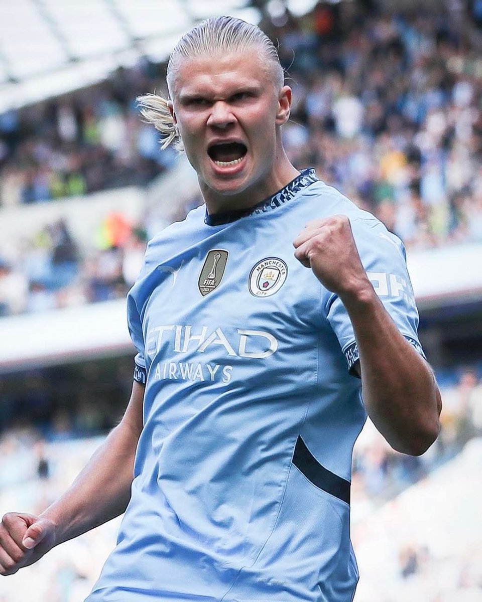razorblade300's tweet photo. Breaking news 🚨 

Manchester City signed Erling Haaland from Borussia Dortmund for an initial fee of £51 million (€60 million) in 2022. Investigation reveals they paid more than this amount 🤯🤯🤯

Now see were the cheating is coming from.

They deserve the relegation to Championship 🥶