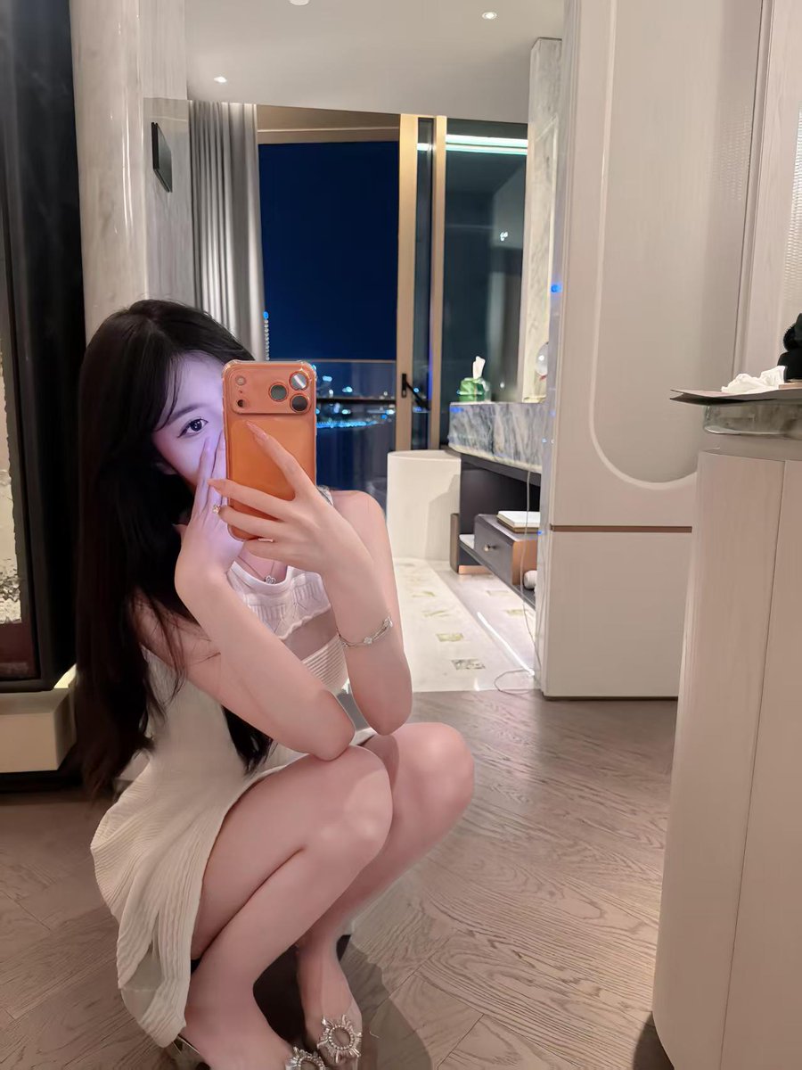 JayKundan's tweet photo. #南宁 是不说不想我的嘛，干嘛老是让我拍私密照片给你 https://t.co/pNv0ItAPMT